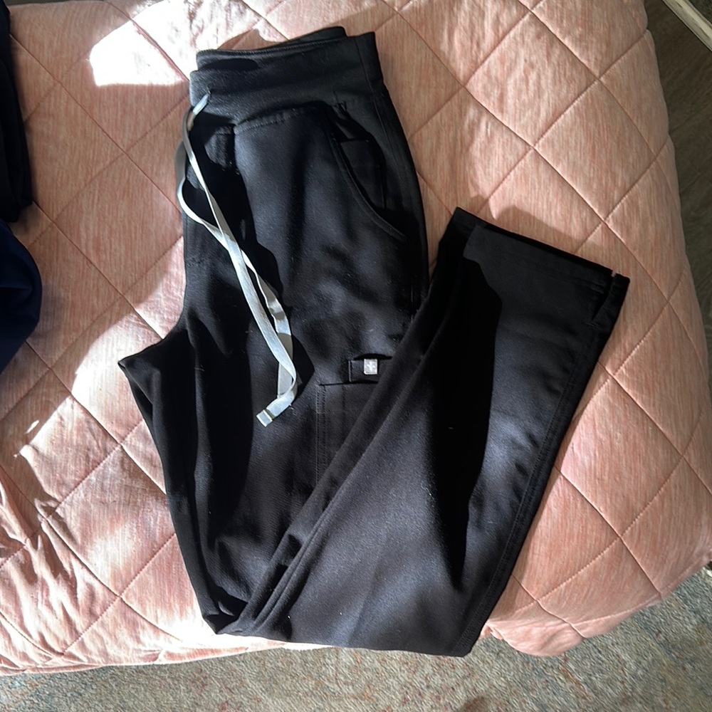 Small tall black womens figs
